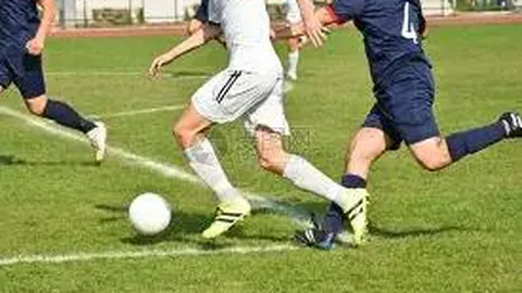 辛芷蕾澄清童年被扔剪刀事件：母亲实则深爱着我